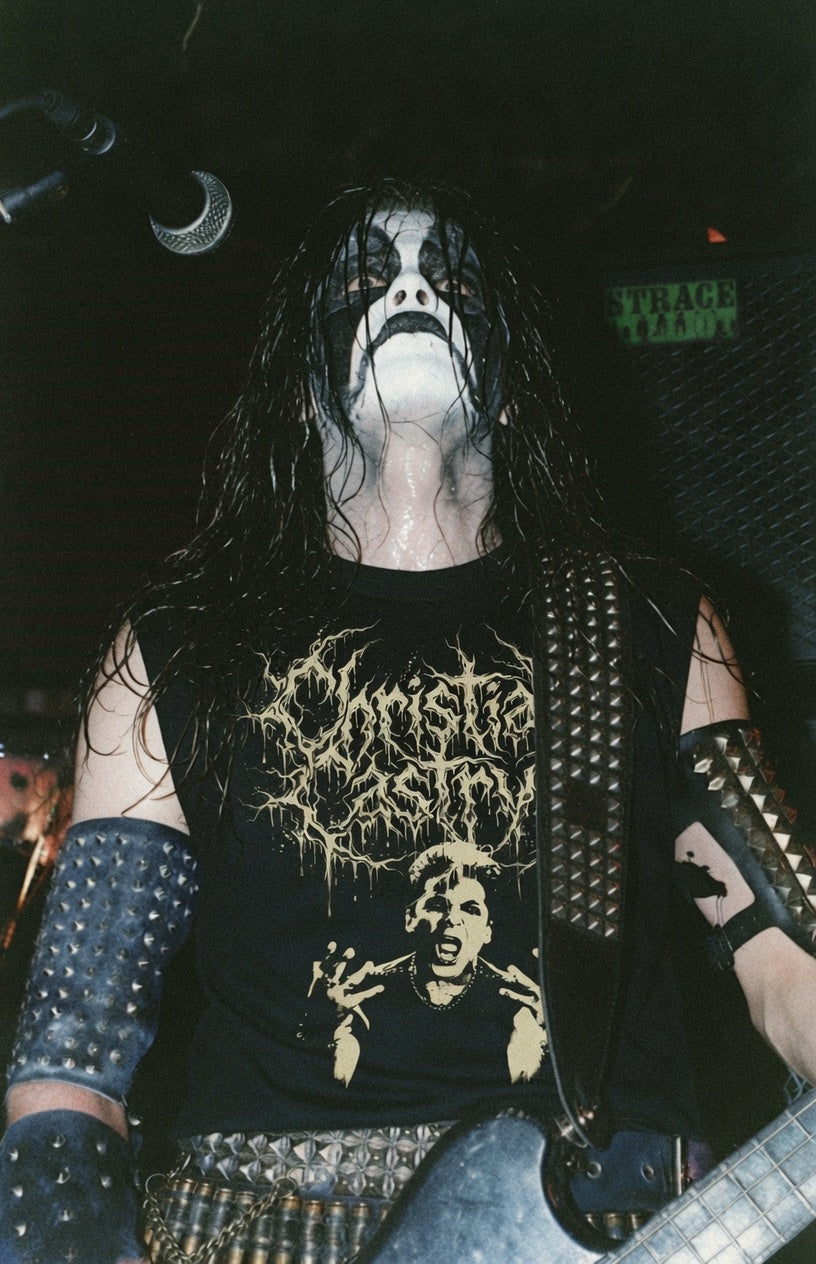 Azul goes Black Metal